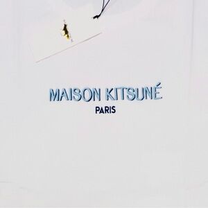 MAISON KITSUNE Paris T-Shirt - White & Blue w/ Embroidered Logo